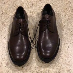 Kenneth Cole 9.5 brown cliff shoes